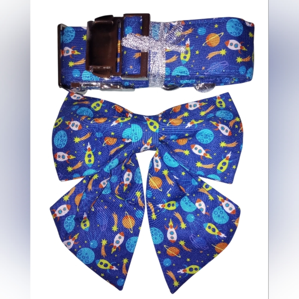 DOGWONG Soft & Comfy Blue Rocket Ship Dog Collar With Detachable Bow Size XL NWT